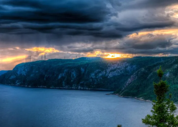 Au Sommet du Fjord